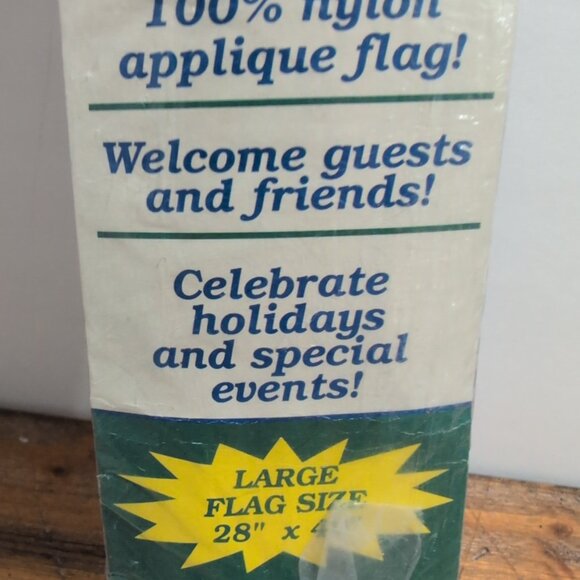 In The Wind NATIVITY Vintage Nylon CHRISTMAS 28"x40" Garden Decorative Flag New! - Picture 3 of 5